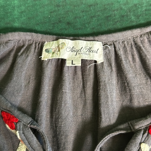 Embroidered tunic from Angel Heart Boutique - Picture 6 of 8